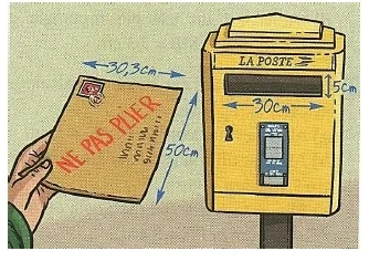 Lettre et boîte aux lettres La Poste Lettre de 30,3 cm sur 50 cm devant une boîte aux lettres jaune de 30 cm sur 5 cm — exercice de maths en 4ème sur le théorème de Pythagore